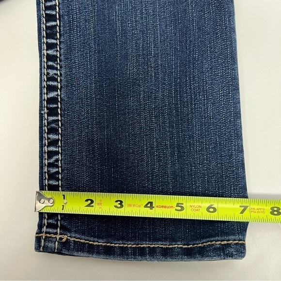 Silver Women’s SUKI Blue Jean Capris Sz 28 (5/6) Distressed Pockets Medium Wash - Picture 14 of 14